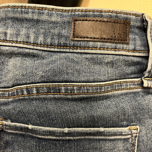 Abercrombie &Fitch Jeans - Picture 3 of 3
